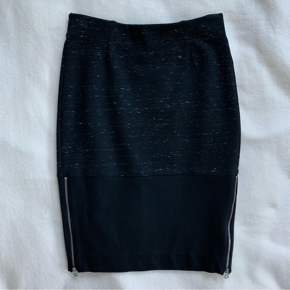 Aritzia Wilfred Campagne Skirt. Heather black. Size 6. - Picture 1 of 6
